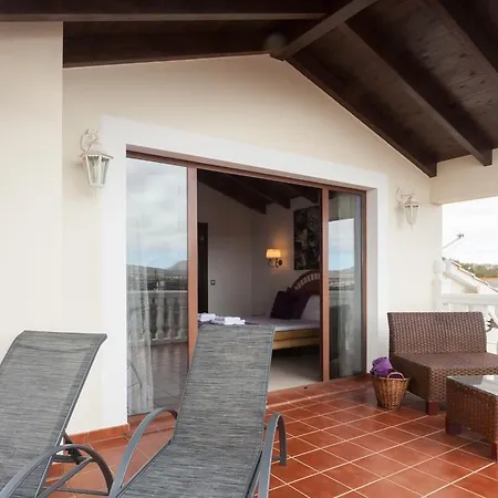 Guest house The Fit Retreat Lajares